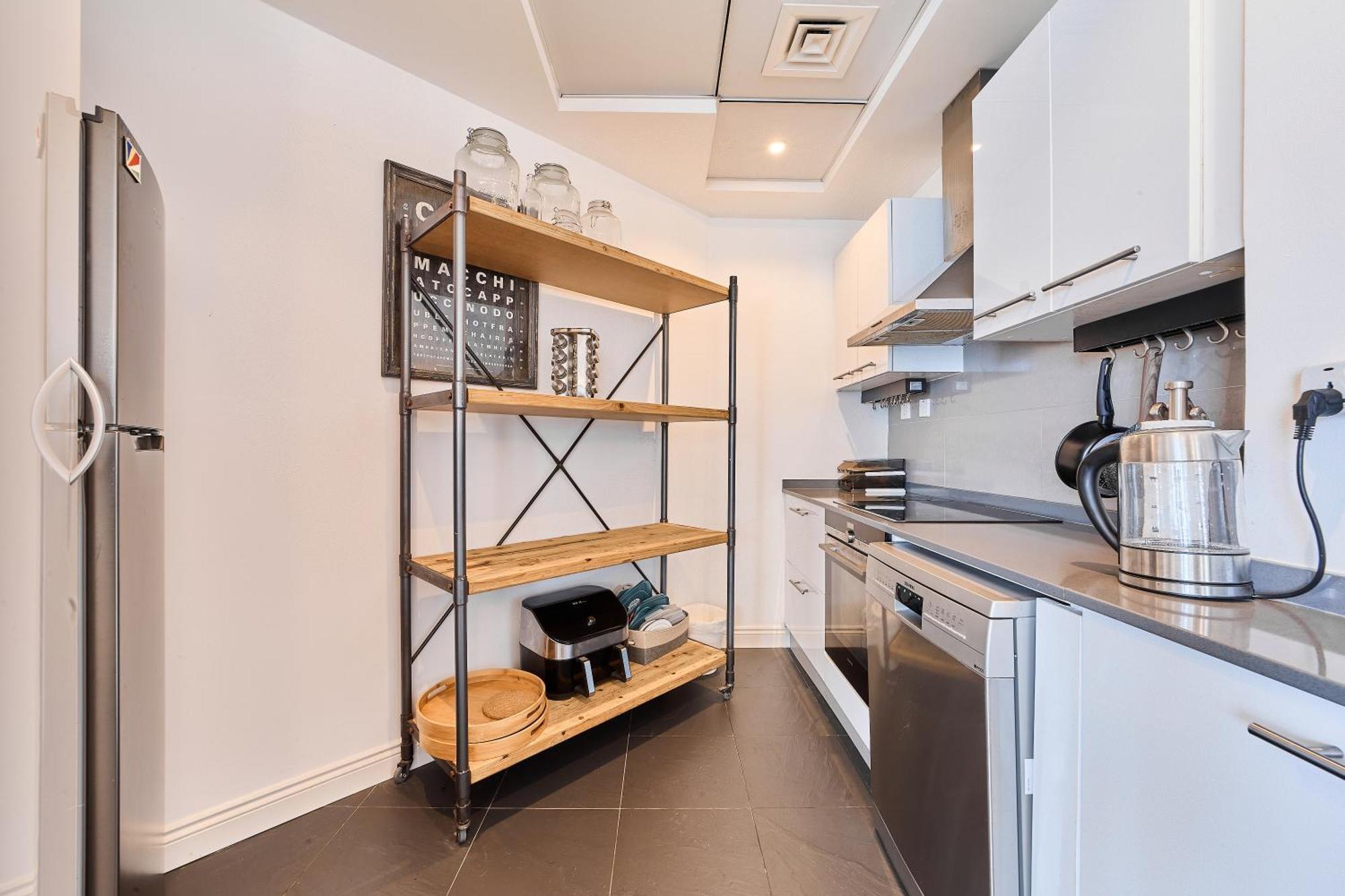 Spacious 2br In Vibrant Marina Appartement